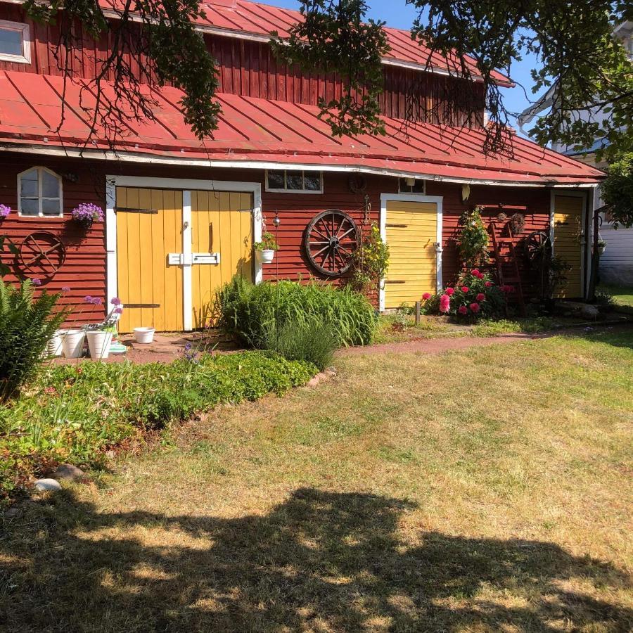 Susannes Bed & Breakfast Frebbenby